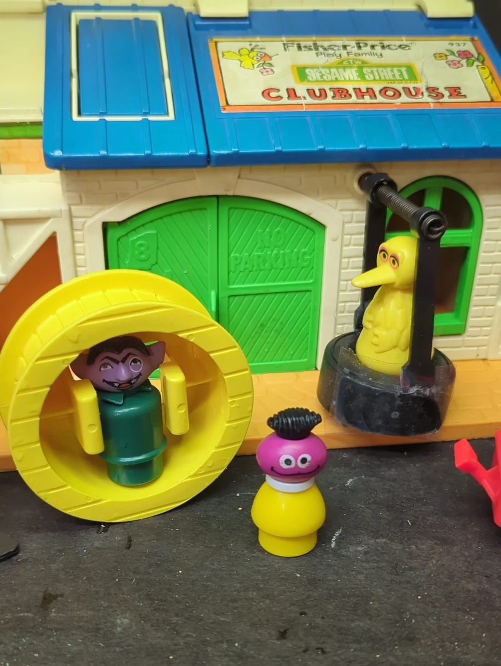 #7 Sesame Street Clubhouse #937, & figures, little people Fisher Price